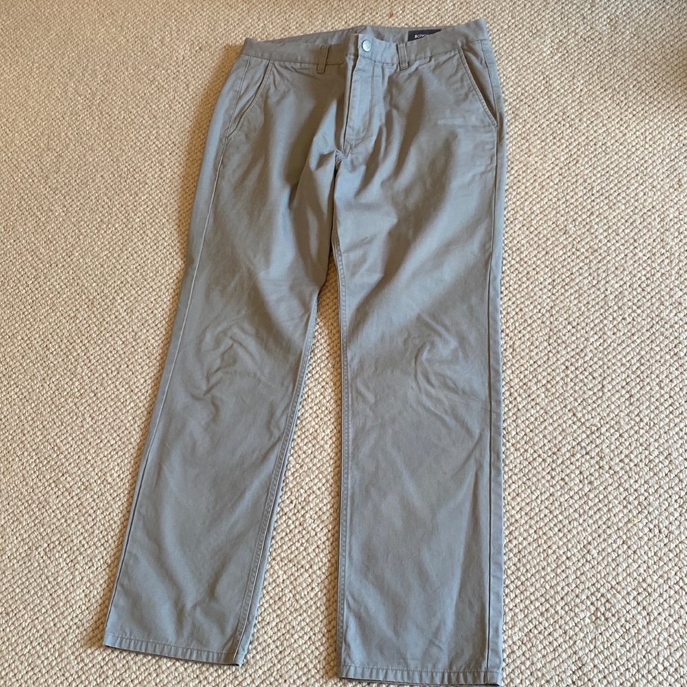 Light gray mens Bonobos dress pants.